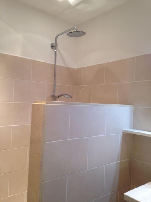 #28 1 Bdr Flat Ac Balcony Hper Central 10Mins To Beach & Old Town Nisa Exterior foto